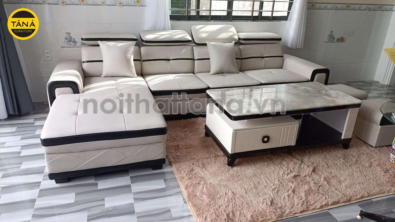 Sofa da Hàn Quốc tone màu trắng thanh lịch và hiện đại, một lựa chọn tuyệt vời để phối hợp hài hòa với những món đồ nội thất có sẵn trong phòng khách. 