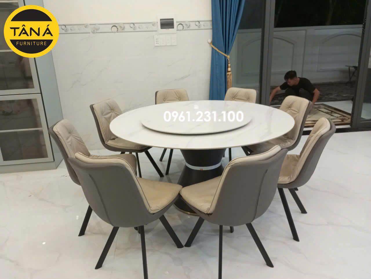 25+ Mẫu Bàn Ăn Tròn Mặt Đá Sang Trọng – Điểm Nhấn Đẳng Cấp Cho Phòng Bếp 3 bàn ăn tròn mặt đá sang trọng