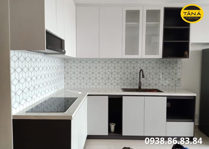 Kính ốp bếp loại nào tốt? 3 kinh op bep 2
