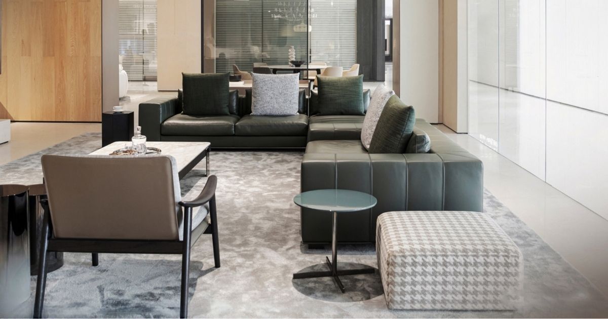Sofa Góc: 4 Tiêu Chí Cần Cân Nhắc Trước Khi Đầu Tư Cho Phòng Khách 1 Hệ khung chịu lực vững vàng cùng đệm mút đàn hồi cao là nền tảng cốt lõi giúp sofa góc giữ trọn phom dáng và độ êm ái qua nhiều năm sử dụng.