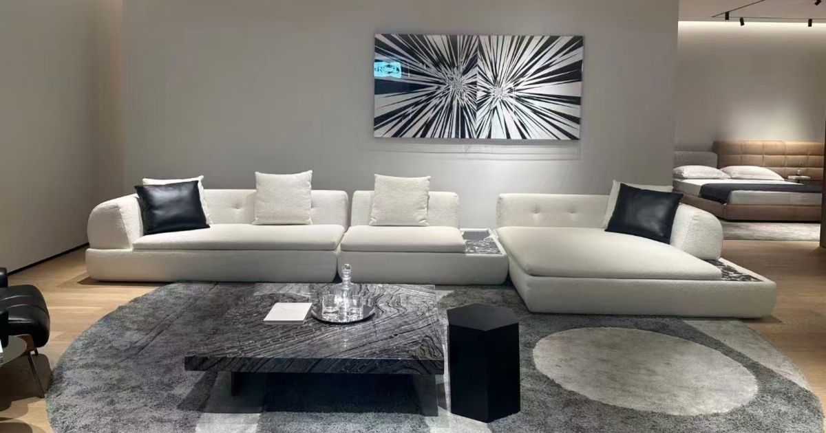 Sofa Góc: 4 Tiêu Chí Cần Cân Nhắc Trước Khi Đầu Tư Cho Phòng Khách 2 Sự đa dạng về chất liệu bọc mang lại giải pháp vừa vặn cho từng không gian sống và thói quen sinh hoạt.
